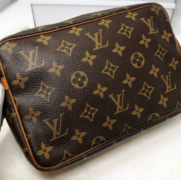 Authentic Louis Vuitton Compiegne 23 Monogram bag - Picture 5 of 9